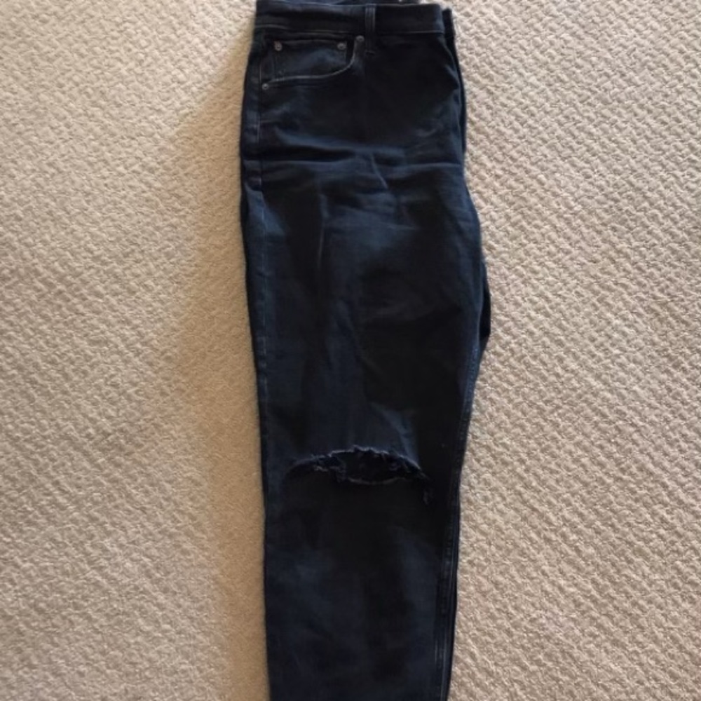 Abercrombie & Finch Black Distressed Jeans Curve love Mom Rise